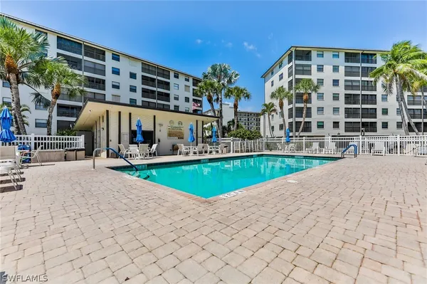$350,000 | 6899 Estero Boulevard, Unit 251, Fort Myers Beach, FL 33931