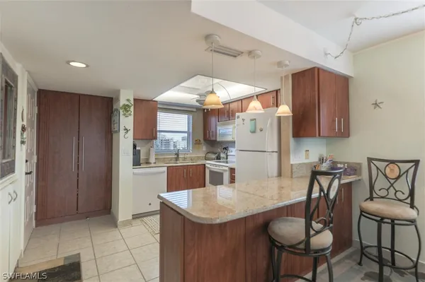 $350,000 | 6899 Estero Boulevard, Unit 251, Fort Myers Beach, FL 33931