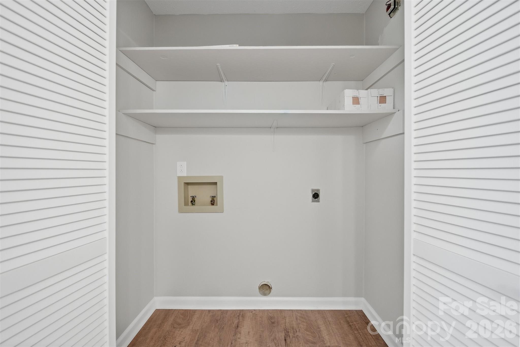 414 7th Street Northeast, Unit 2 Hickory, NC 28601 - Photo 16 of 36 a view of a hallway
