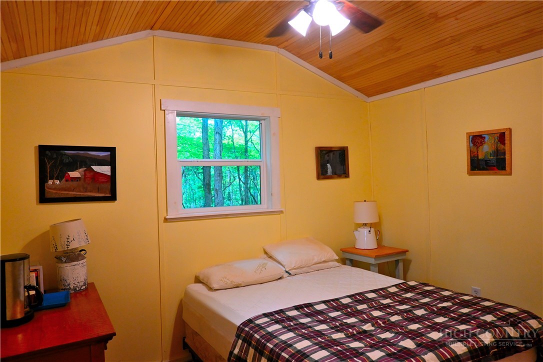 463 Fairview Church Road Lansing, NC 28643 - Photo 34 of 49