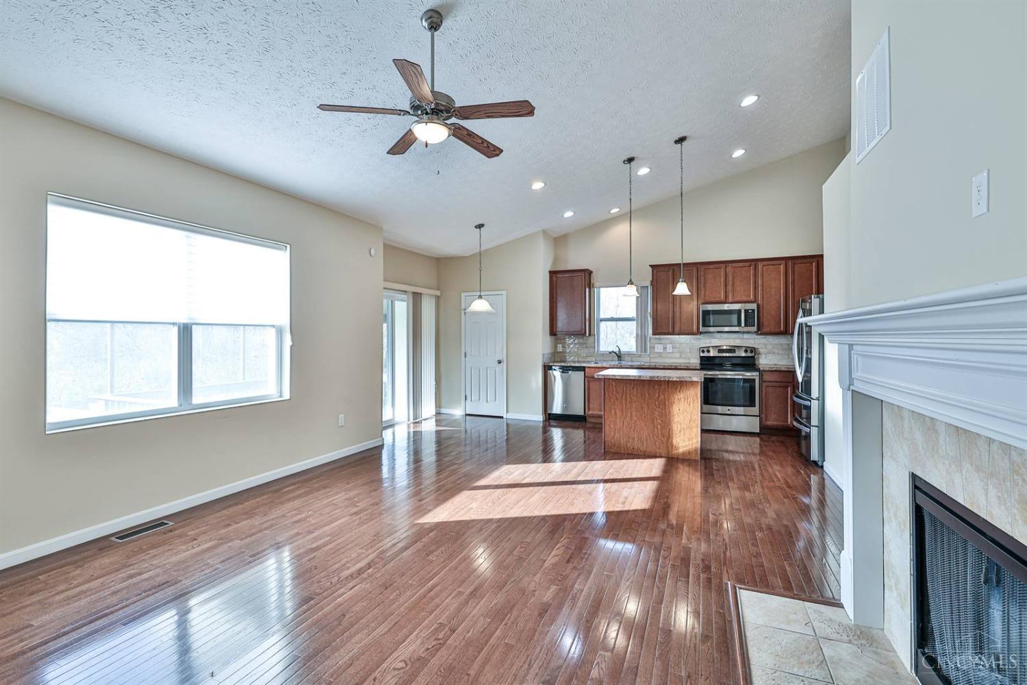 941 Ellson Road Cincinnati, OH 45245 - Photo 5 of 38 Gallery Image 5