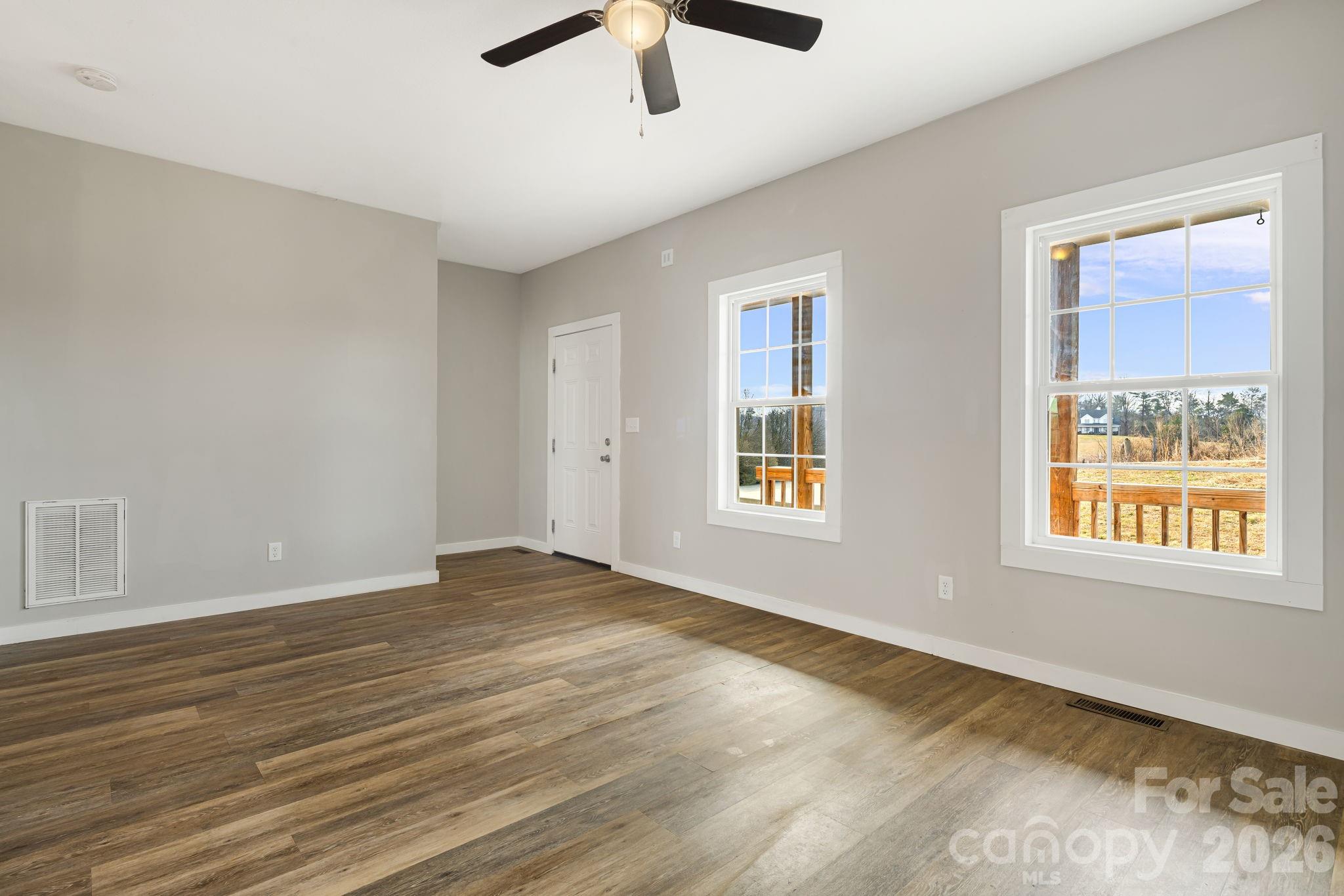 283 Tipton Hill Road Leicester, NC 28748 - Photo 6 of 26