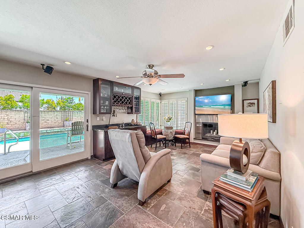 3029 Bianca Circle Simi Valley, CA 93063 - Photo 24 of 72