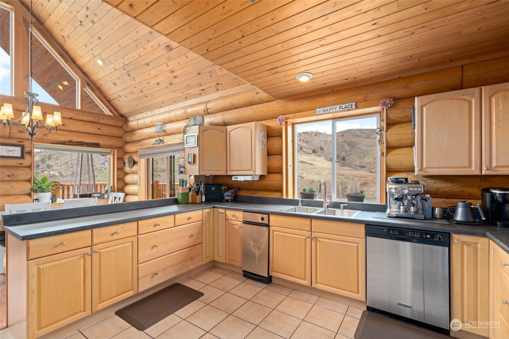 1246 Cranmer Road Wenatchee, WA 98801 - Photo 22 of 39 a large kitchen with a sink and cabinets