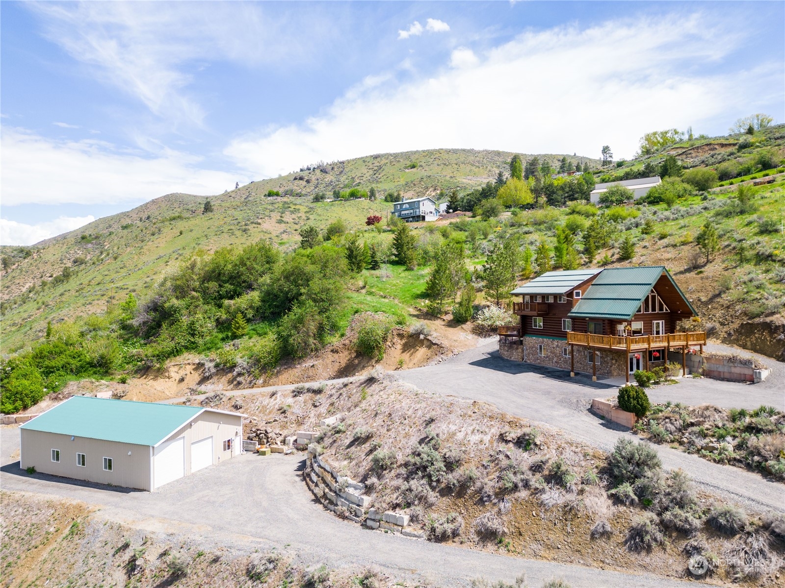 1246 Cranmer Road Wenatchee, WA 98801 - Photo 3 of 39 an aerial view of a house
