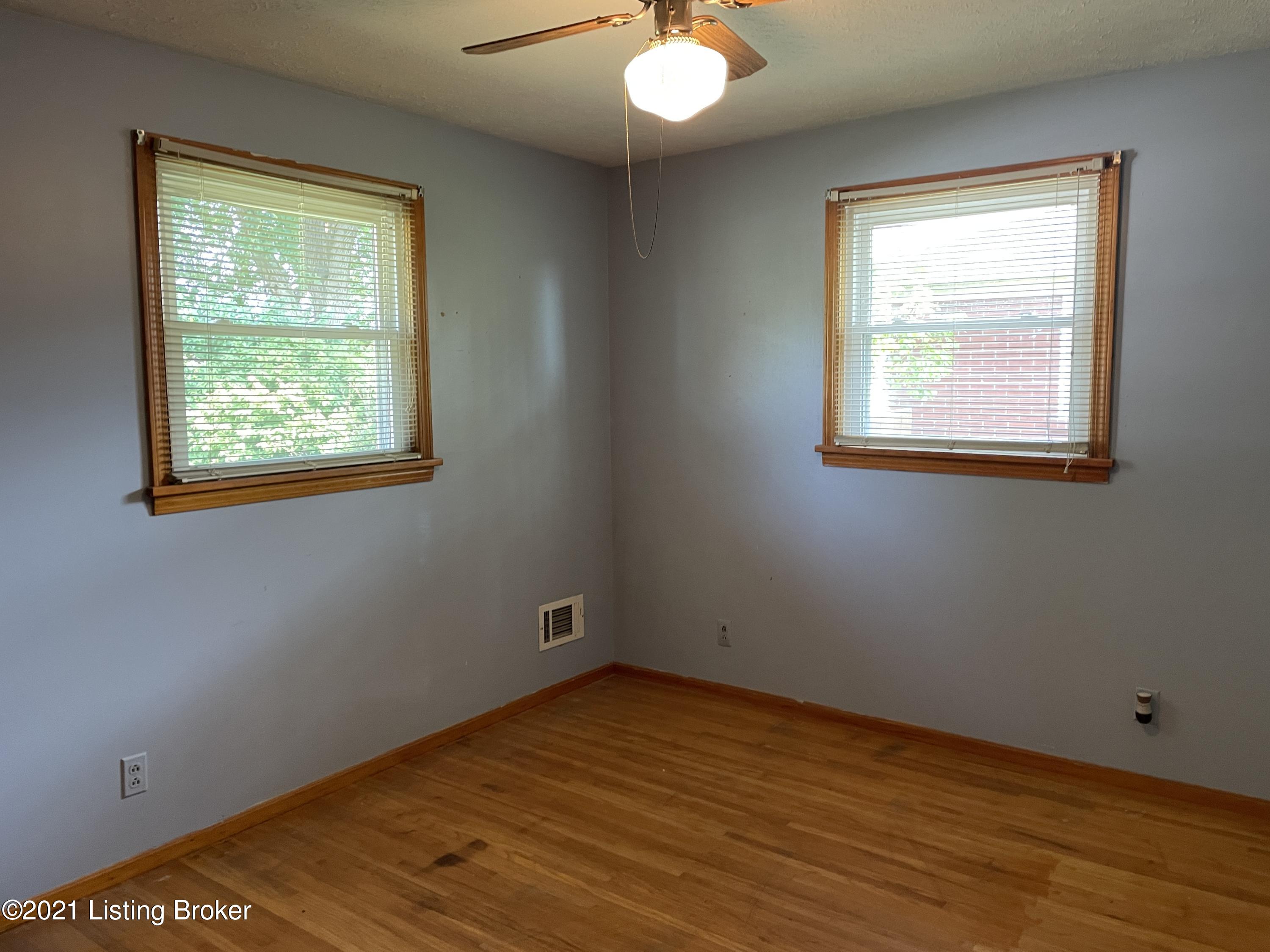 7604 Terry Road Louisville, KY 40258 - Photo 12 of 21 IMG-4964
