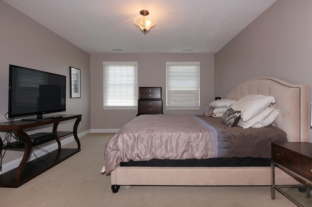 43 Rustic Drive Worcester, MA 01609 - Photo 15 of 29 Gallery Image 15