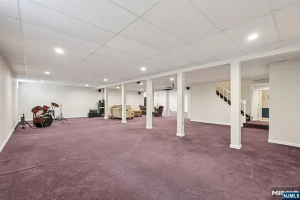 $2,565,000 | 416 Devonshire Drive, Franklin Lakes, NJ 07417