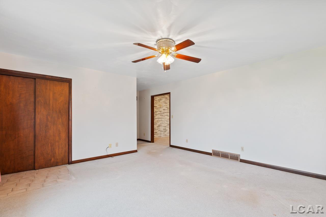 13331 Dixon Road Dundee, MI 48131 - Photo 7 of 38