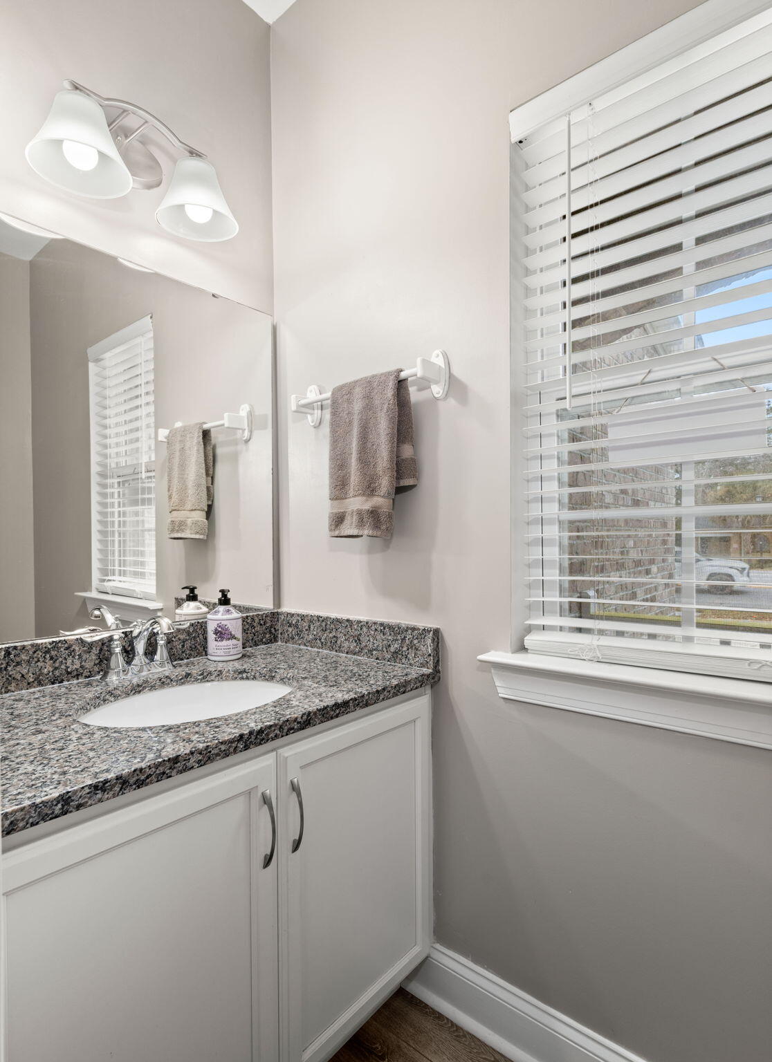 65 Folly Rd Boulevard Charleston, SC 29407 - Photo 5 of 32 5