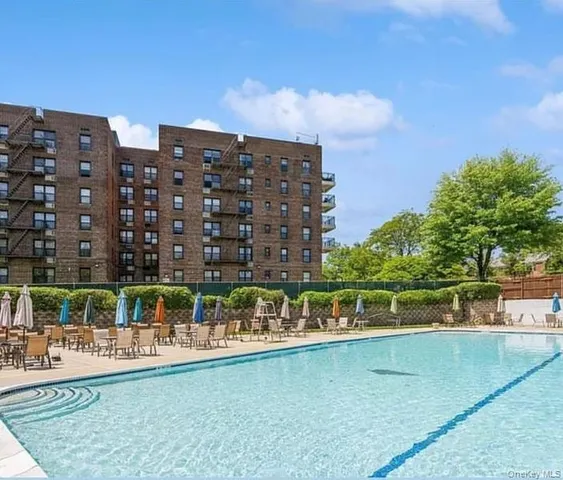 a view of building with outdoor space