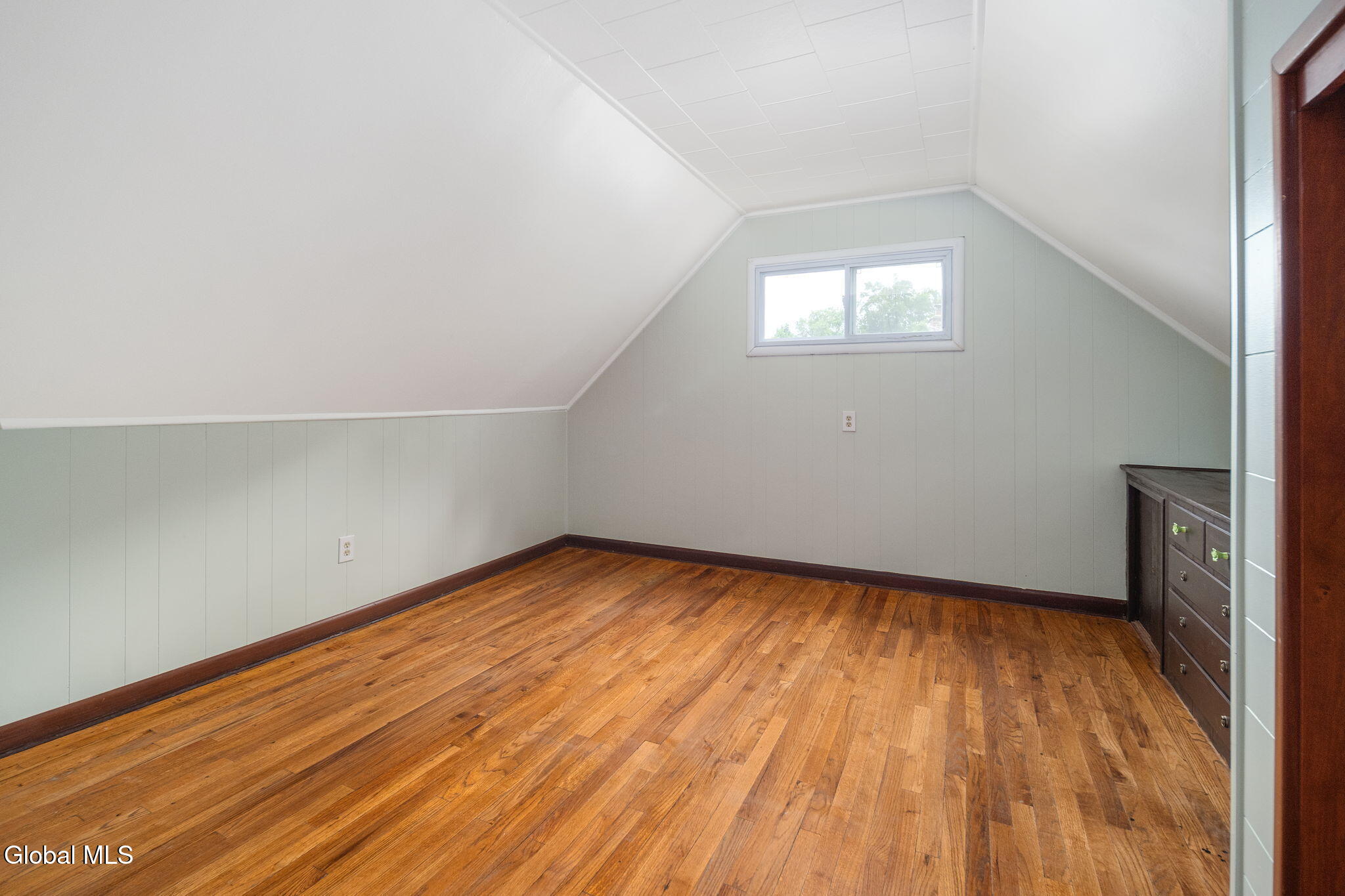 7 Colt Road Colonie, NY 12205 - Photo 25 of 49 25-7ColtRd_25
