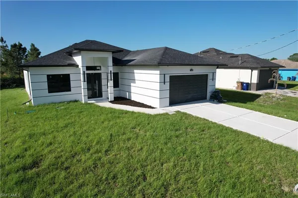 $2,500 | 2607 49th Street West, Lehigh Acres, FL 33971