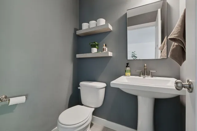 $3,195 | 2084 Reaney Avenue East, St. Paul, MN 55119