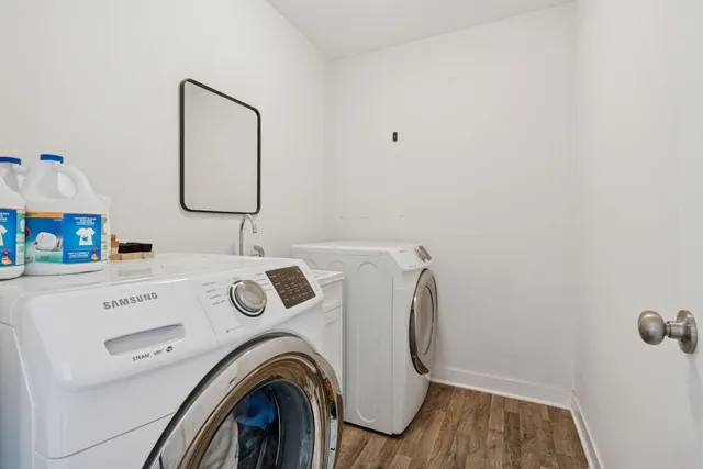 $3,195 | 2084 Reaney Avenue East, St. Paul, MN 55119