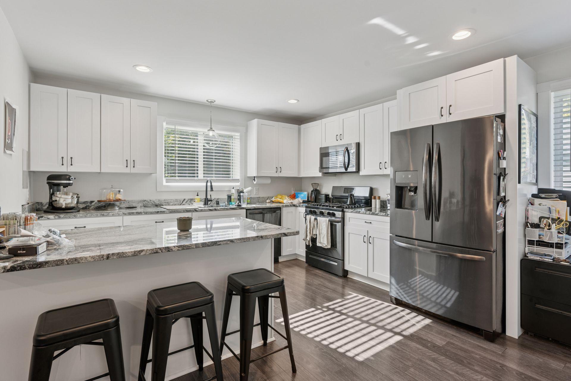 2084 Reaney Avenue East St. Paul, MN 55119 - Photo 8 of 21