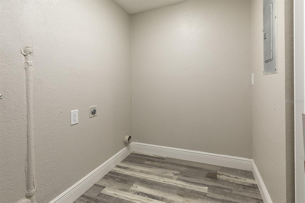 1007 San Domingo Road Orlando, FL 32808 - Photo 17 of 17 a view of a room
