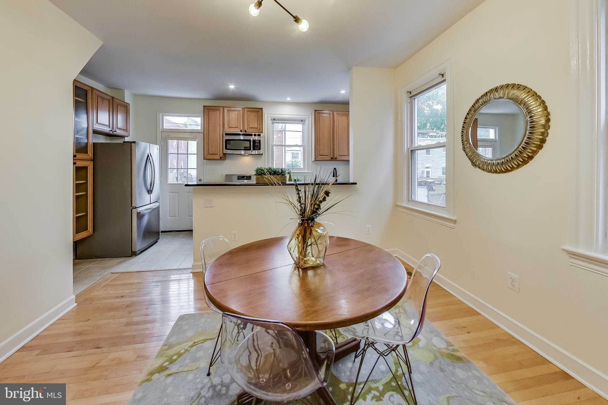 723 Roxboro Place Northwest Washington, DC 20011 - Photo 8 of 44