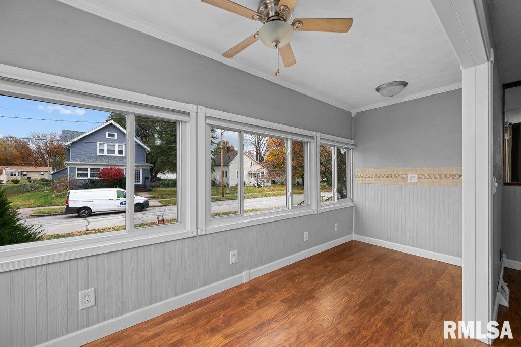 2425 4th Street Moline, IL 61265 - Photo 12 of 36 Gallery Image 12