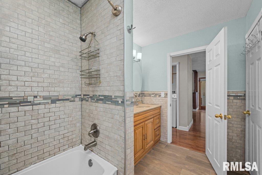 2425 4th Street Moline, IL 61265 - Photo 16 of 36 Gallery Image 16