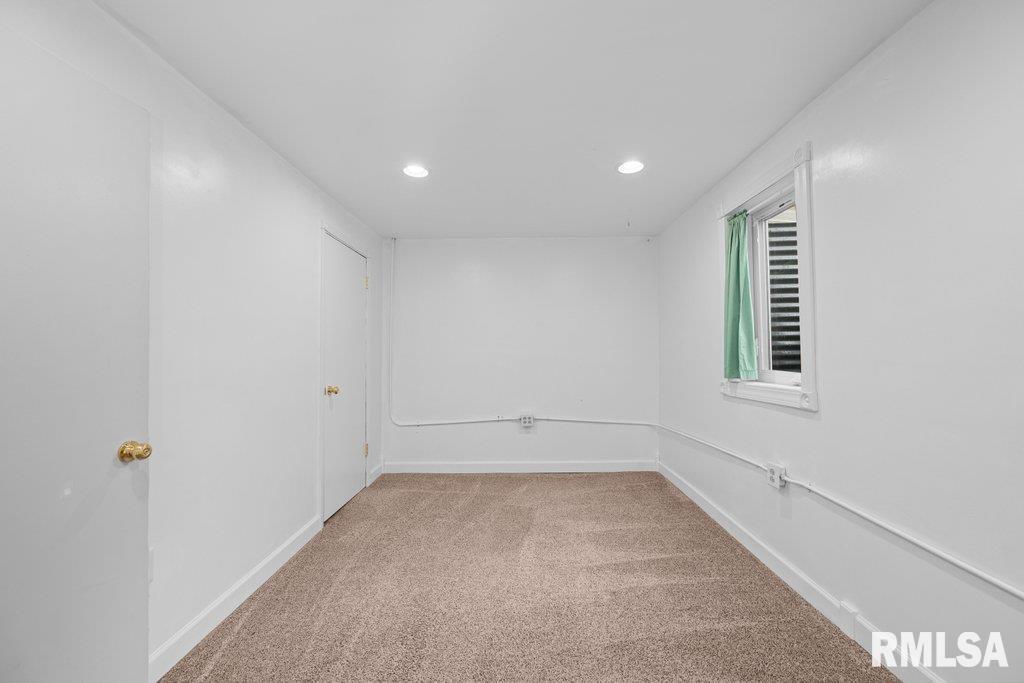 2425 4th Street Moline, IL 61265 - Photo 29 of 36 Gallery Image 29