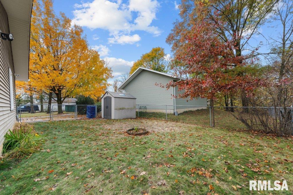 2425 4th Street Moline, IL 61265 - Photo 33 of 36 Gallery Image 33