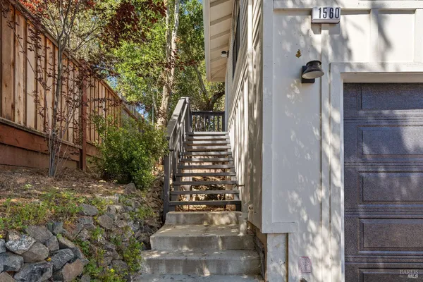 $5,900 | 1560-1558 Laurel Street, Healdsburg, CA 95448