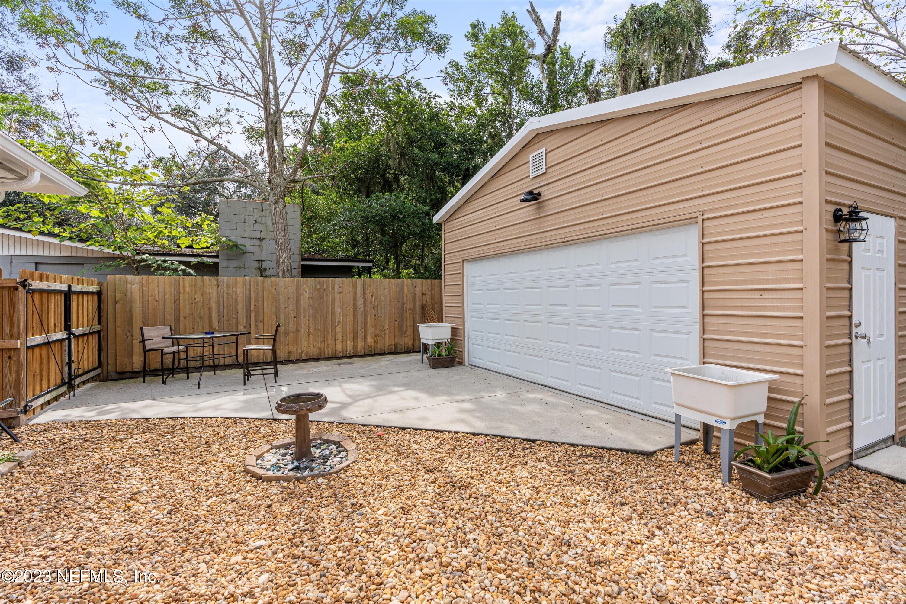 1748 Shelton Road Jacksonville, FL 32211 - Photo 24 of 24 23-Garage