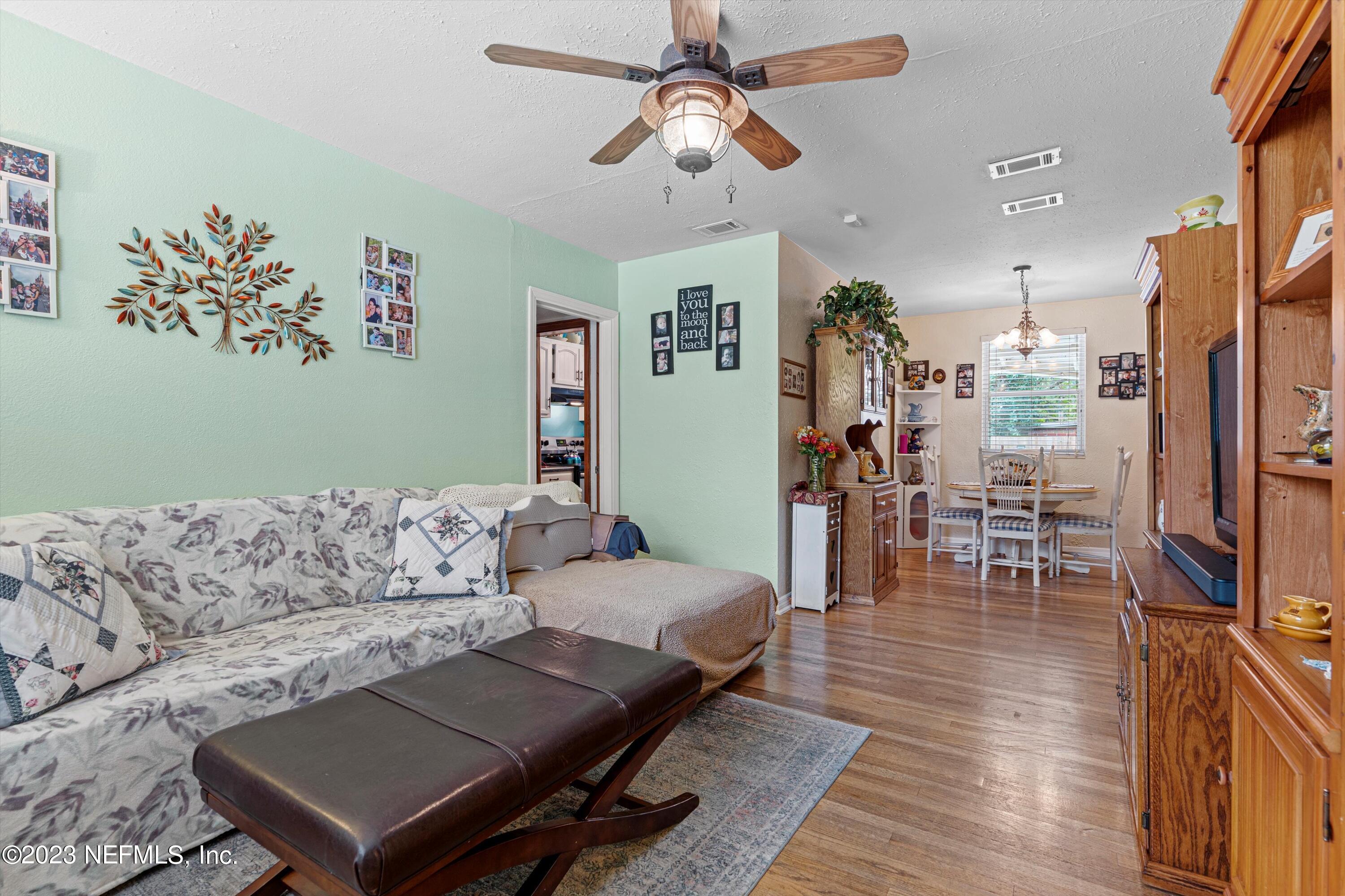 03-Living Room