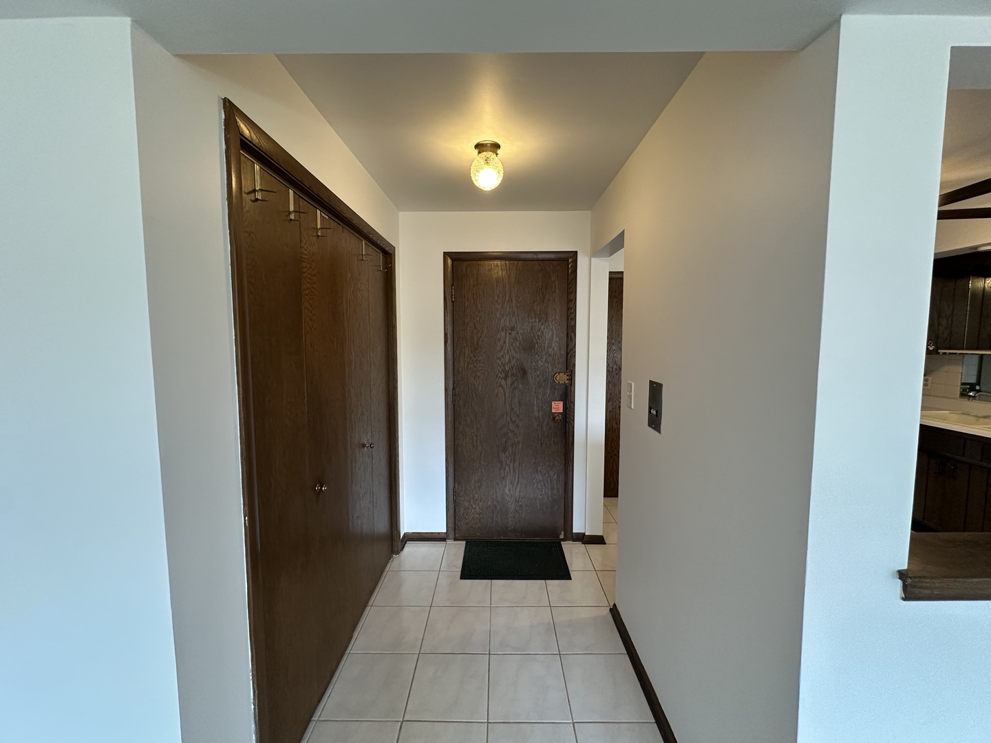 1815 Oakton Street, Unit 2A Park Ridge, IL 60068 - Photo 3 of 17 Gallery Image 3