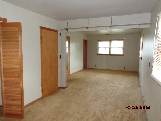 1102 Garden Road DeKalb, IL 60115 - Photo 11 of 15