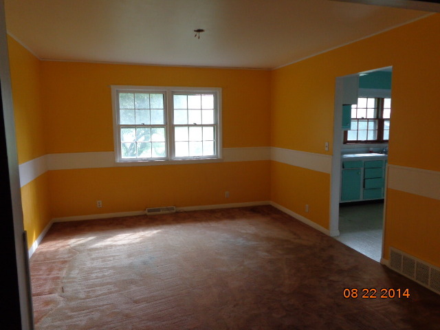 1102 Garden Road DeKalb, IL 60115 - Photo 7 of 15