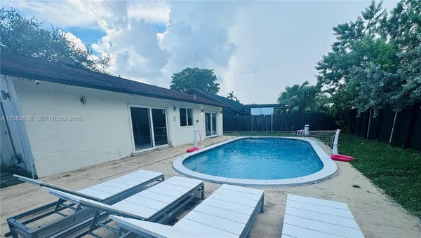 $4,999 | 851 Northeast 205th Street, Miami, FL 33179