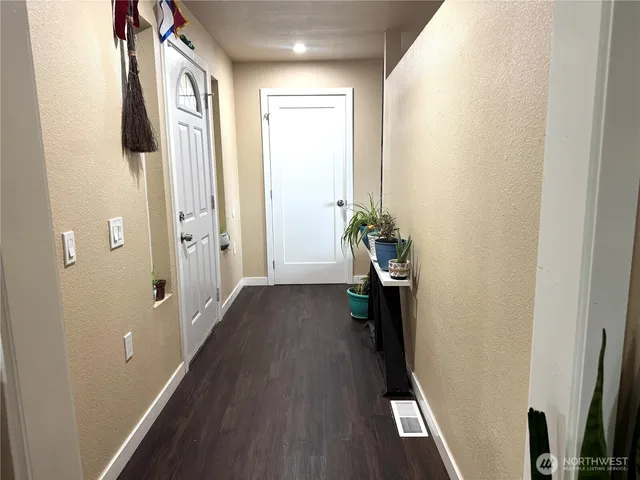 $975,000 | 247 Big Hanaford Road, Centralia, WA 98531