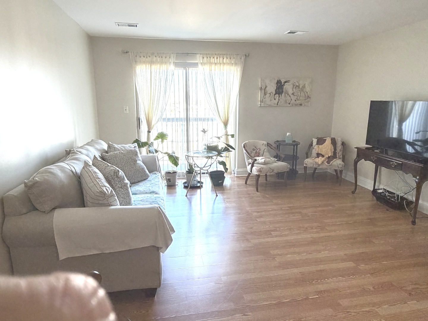 703 West Central Road, Unit 1C8 Mount Prospect, IL 60056 - Photo 3 of 10 Gallery Image 3