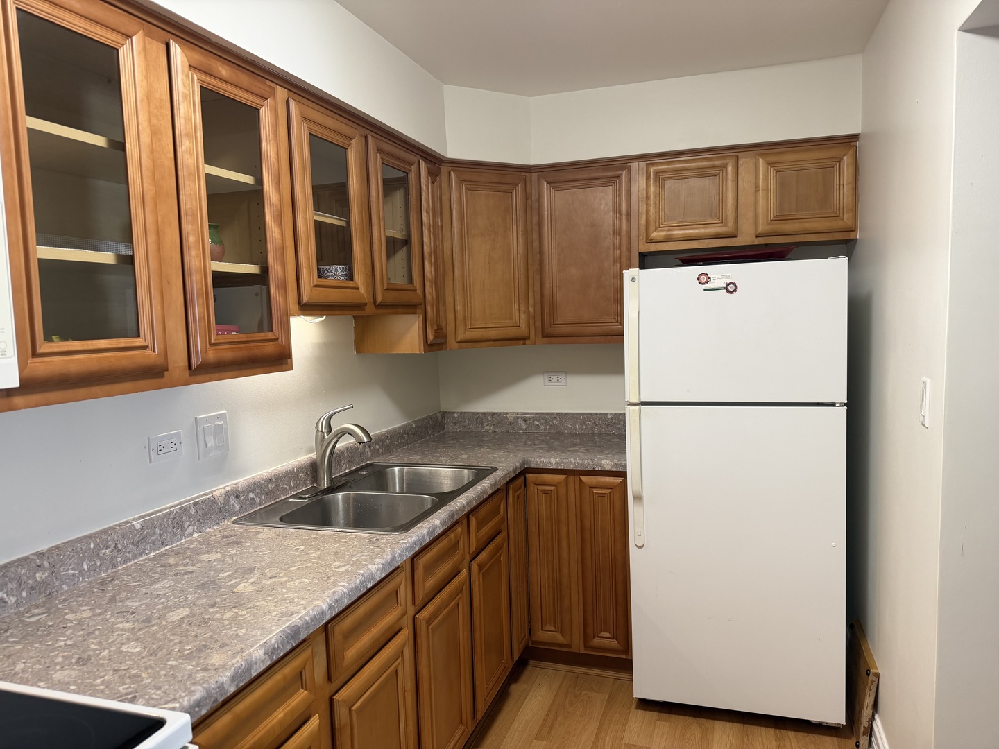 703 West Central Road, Unit 1C8 Mount Prospect, IL 60056 - Photo 5 of 10 Gallery Image 5