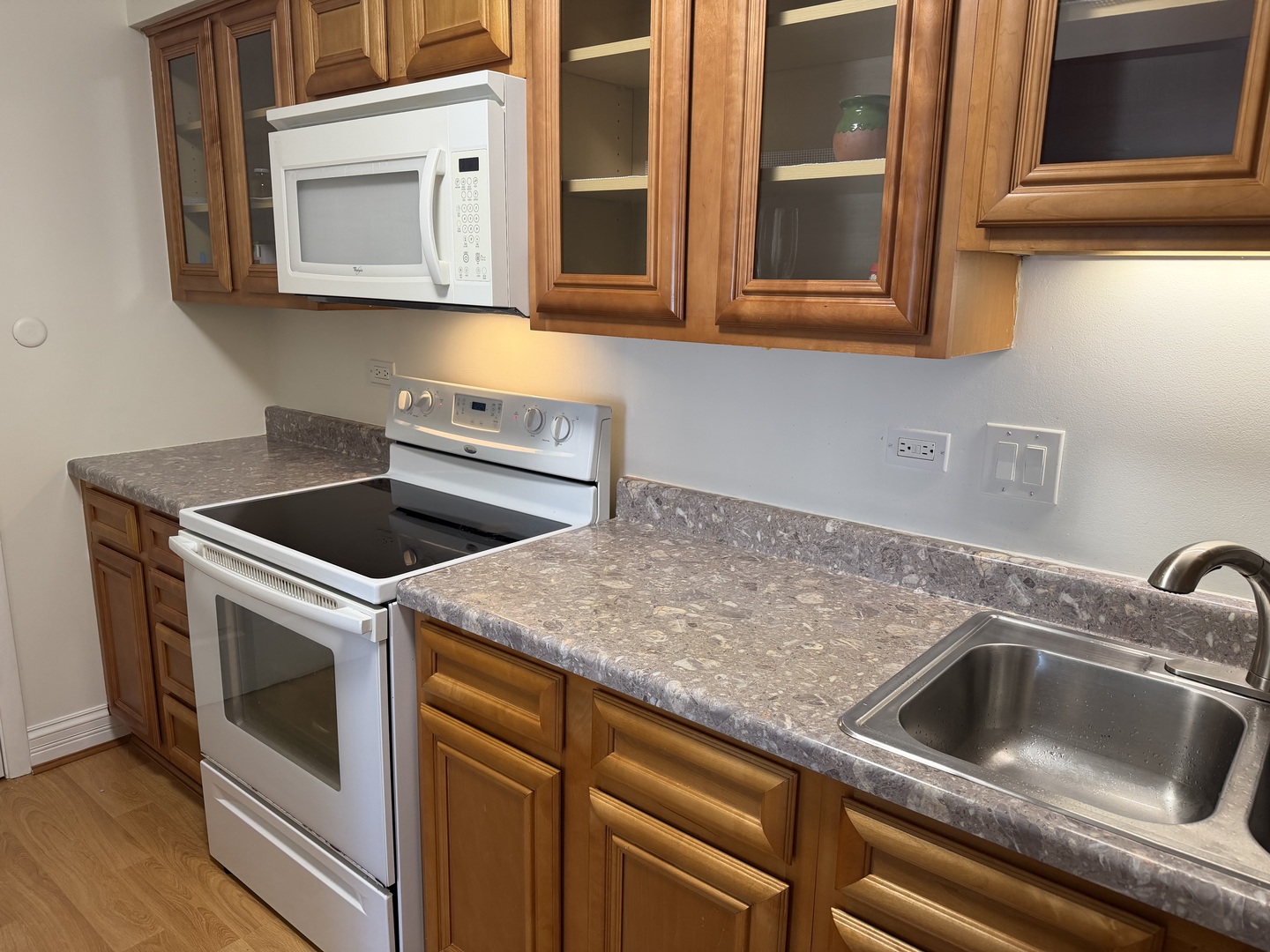 703 West Central Road, Unit 1C8 Mount Prospect, IL 60056 - Photo 6 of 10 Gallery Image 6