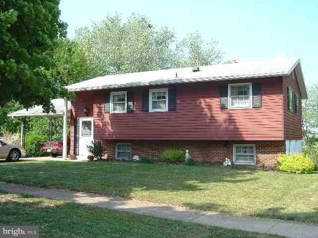 11 Heatherland Road Middletown, PA 17057 - Photo 1 of 8 Gallery Image 1