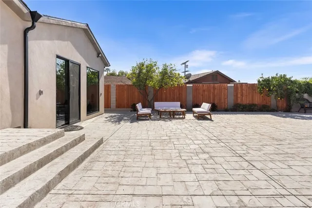 $1,500,000 | 8369 Vine Valley Drive, Sun Valley, CA 91352