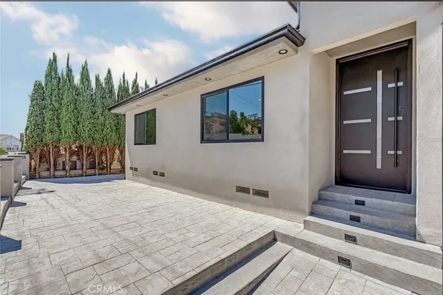 $1,500,000 | 8369 Vine Valley Drive, Sun Valley, CA 91352