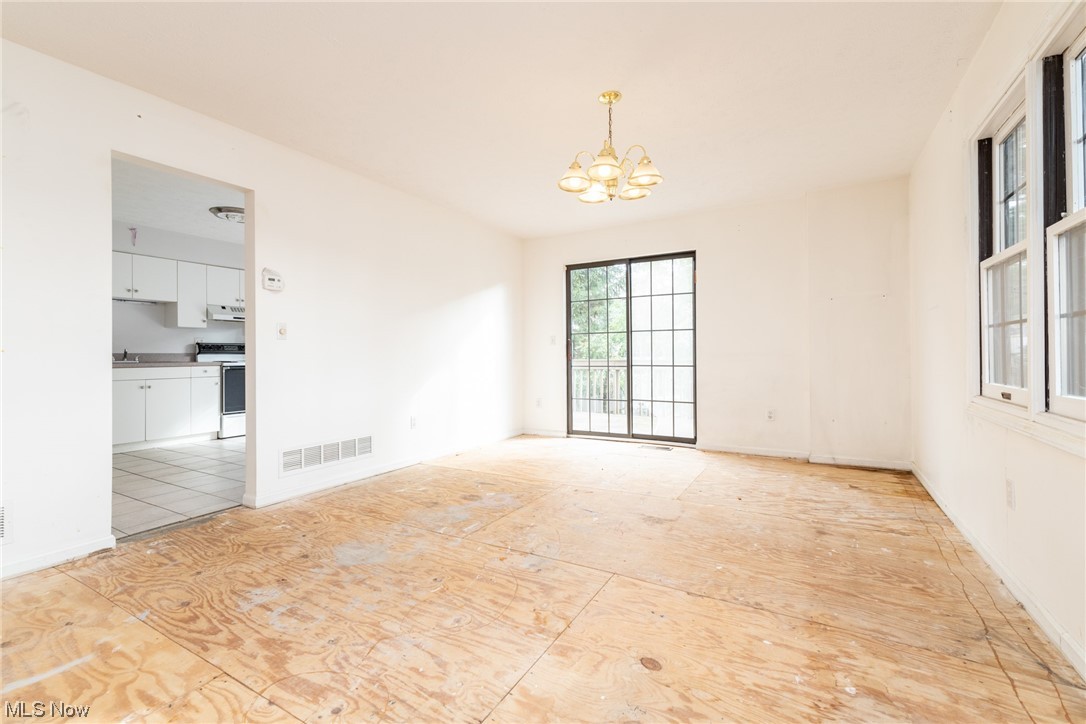3517 Hampton Road Pepper Pike, OH 44122 - Photo 5 of 32 Gallery Image 5