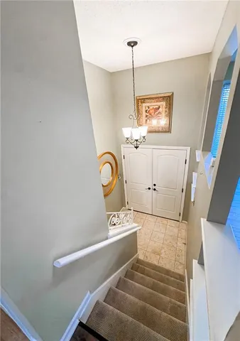 $425,000 | 8011 Gillette Street, Lenexa, KS 66215