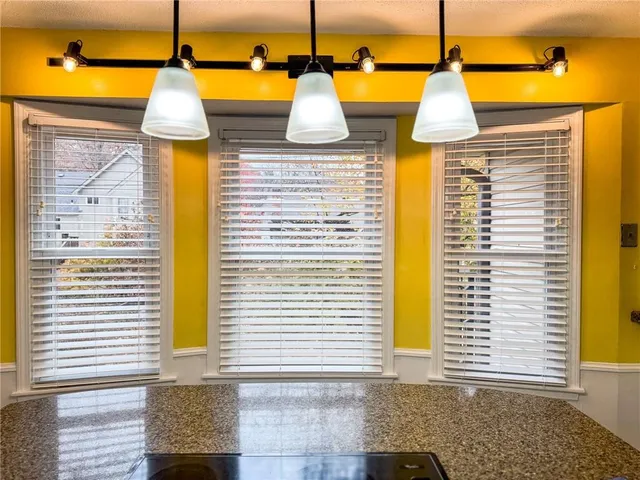 $425,000 | 8011 Gillette Street, Lenexa, KS 66215