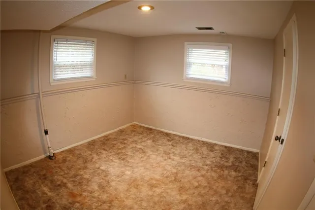 $425,000 | 8011 Gillette Street, Lenexa, KS 66215