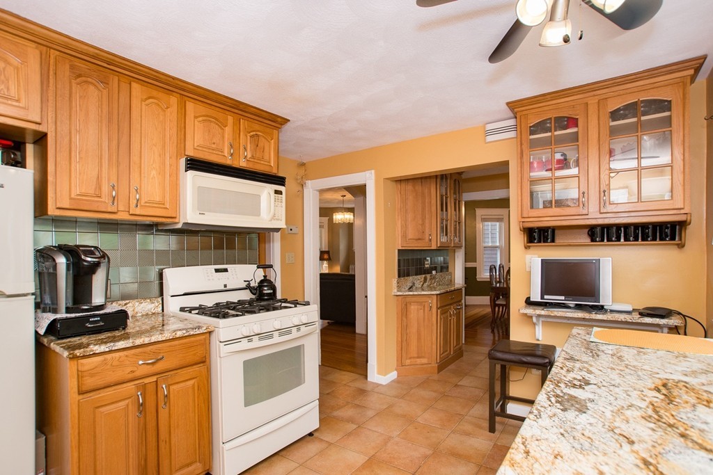 43 Lowell Road Winthrop, MA 02152 - Photo 14 of 24 Gallery Image 14