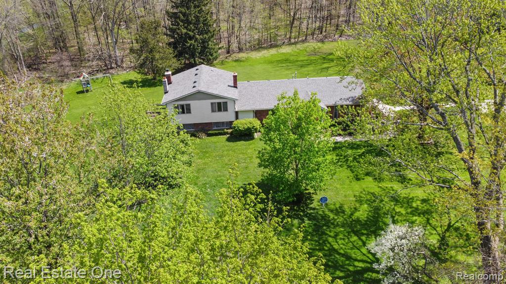 5423 Sandhill Road Almont, MI 48003 - Photo 26 of 44 Gallery Image 26