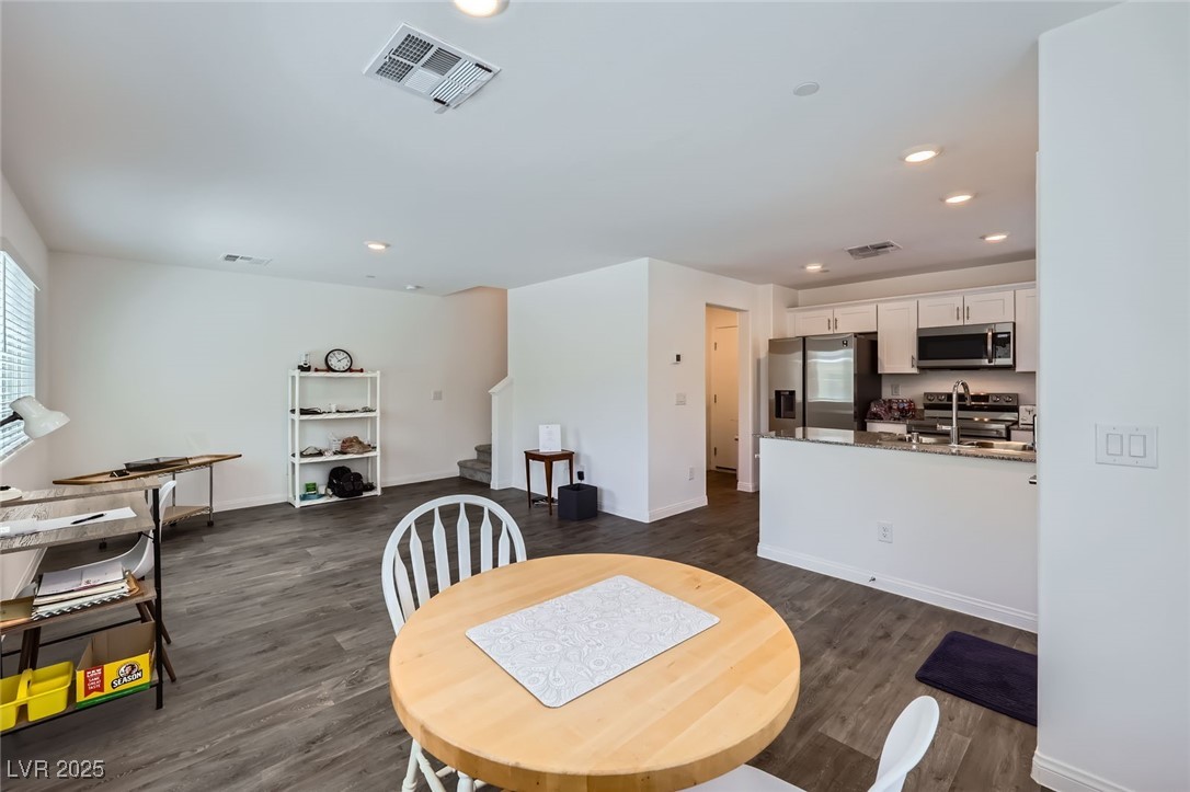 12282 Azure Gate Road, Unit 4 Las Vegas, NV 89183 - Photo 11 of 43 Gallery Image 11
