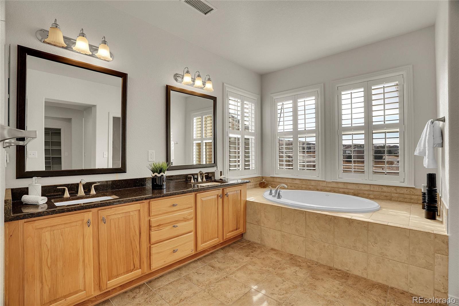 10975 Shadowbrook Circle Highlands Ranch, CO 80130 - Photo 28 of 50 Gallery Image 28