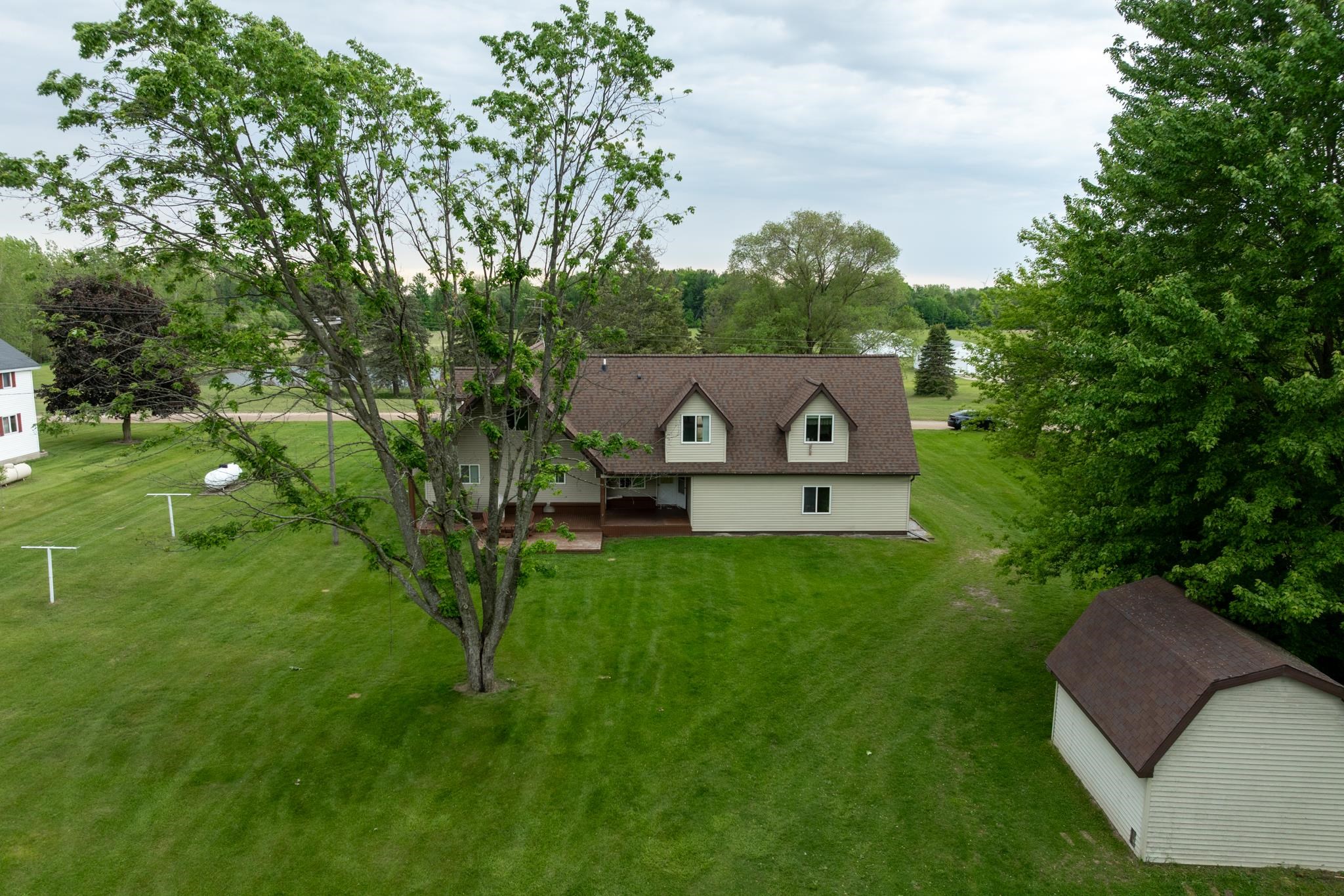 9755 East Deerfield Road Shepherd, MI 48883 - Photo 45 of 47 1934773-9e96fd53-d1f6-4a9d-9bce-a728f4b932e6.JPG