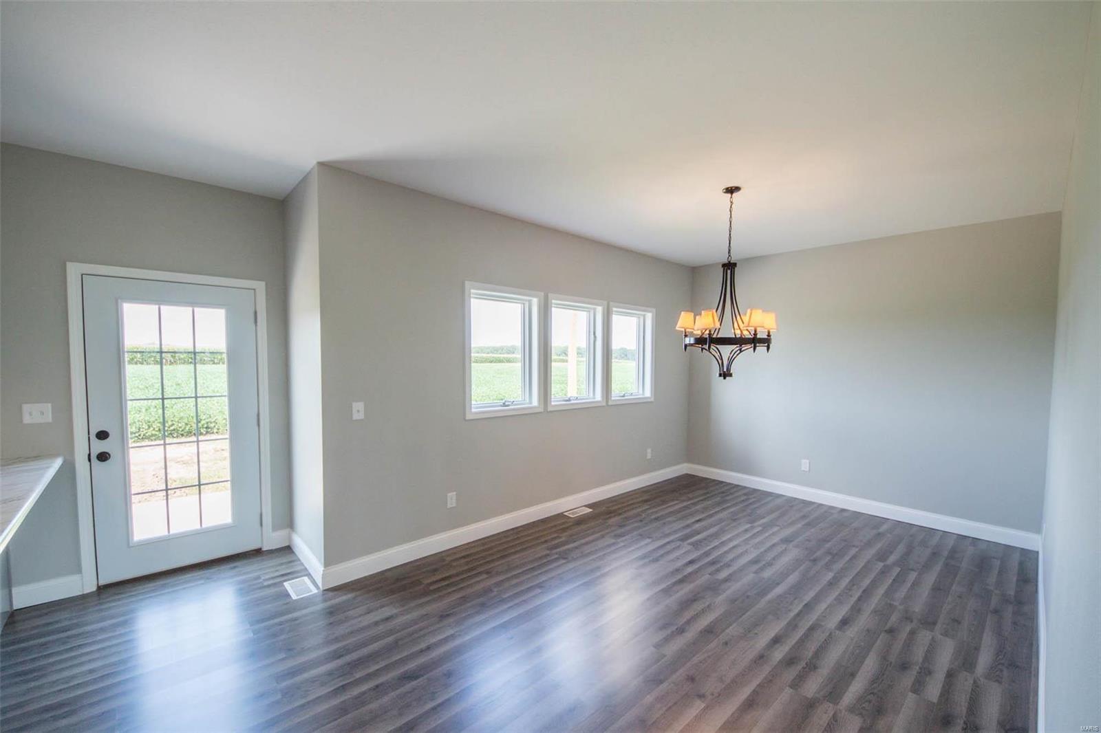 32526 Delhi Road Brighton, IL 62012 - Photo 13 of 47